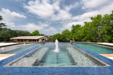 Natural negative edge pool